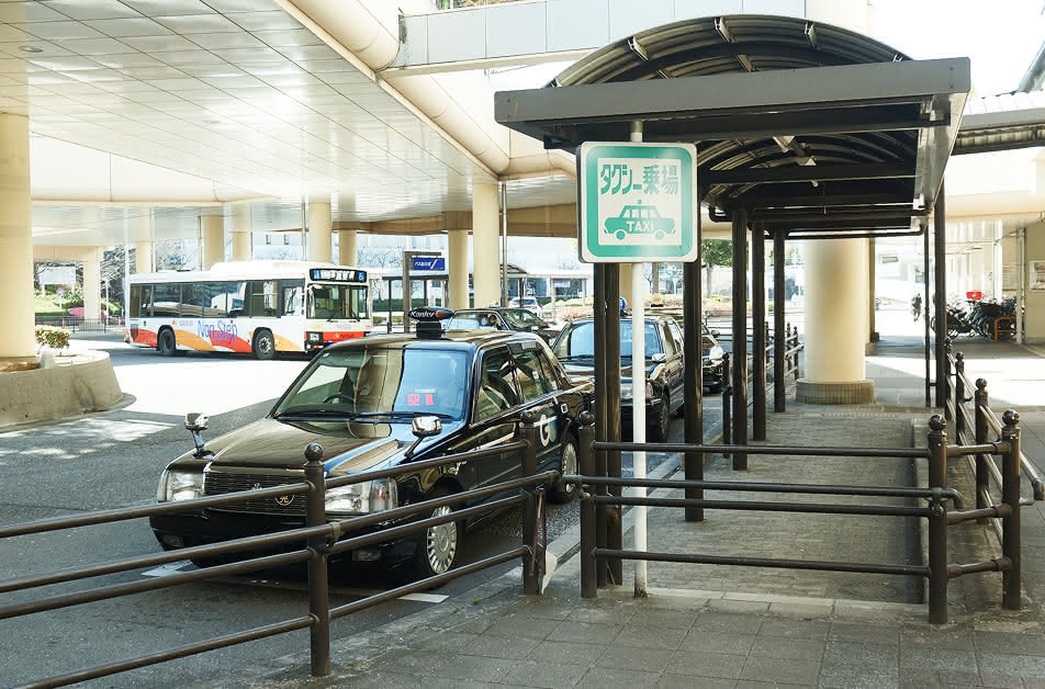 泉ヶ丘駅のタクシー乗り場