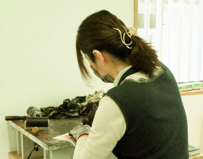 インクを詰める様子